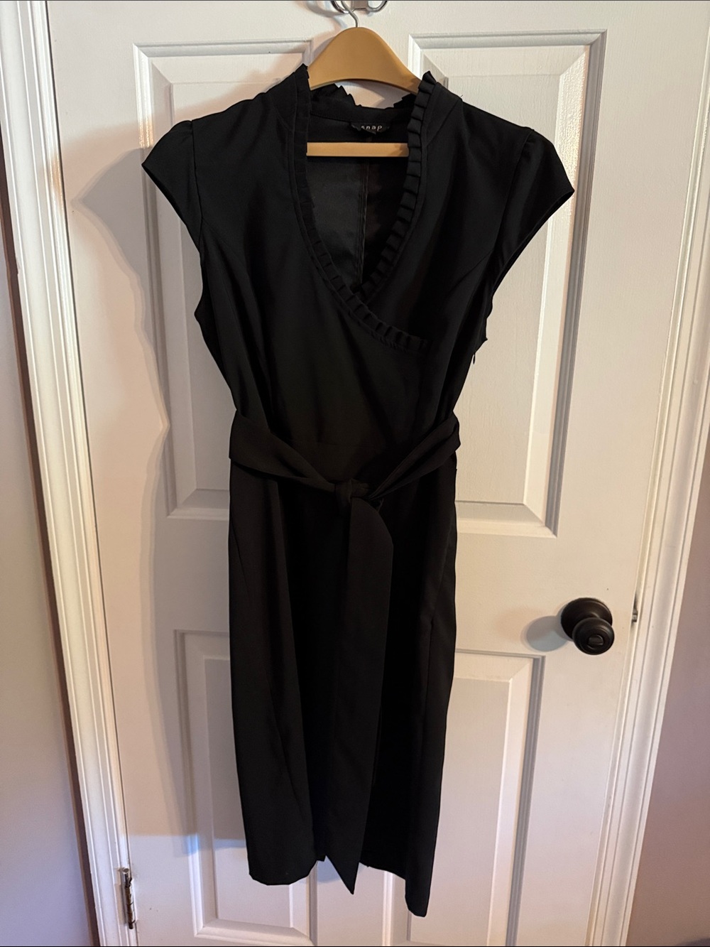 Snap Black Cap-Sleeve Midi Wrap Dress with Waist Tie